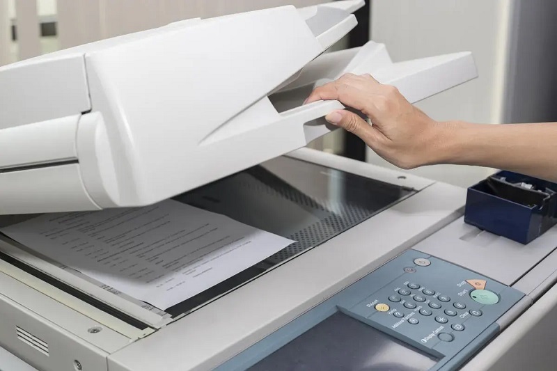 Nên Thuê Máy Photocopy Đen Trắng Hay Máy Photocopy Màu?