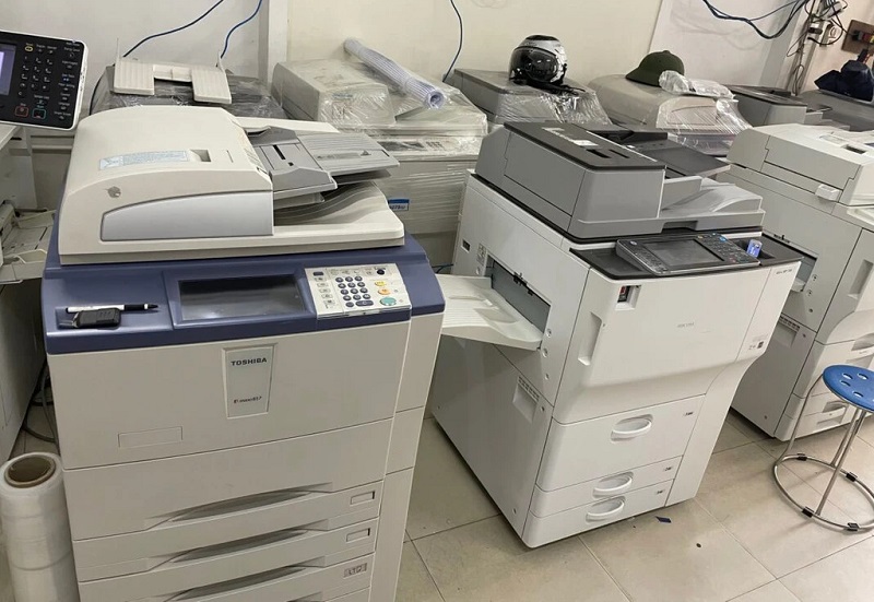 Nên Thuê Máy Photocopy Đen Trắng Hay Máy Photocopy Màu?