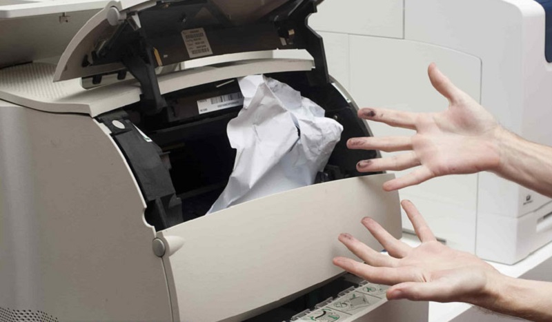 Khi Máy Photocopy Bị Lỗi Thì Bên Cho Thuê Xử Lý Như Thế Nào?